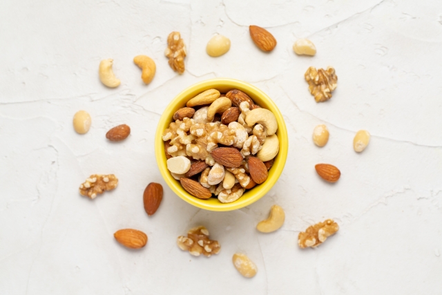 16時間ファスティング中にナッツを食べるのはNG?内臓を整えたい人が知っておきたいこと